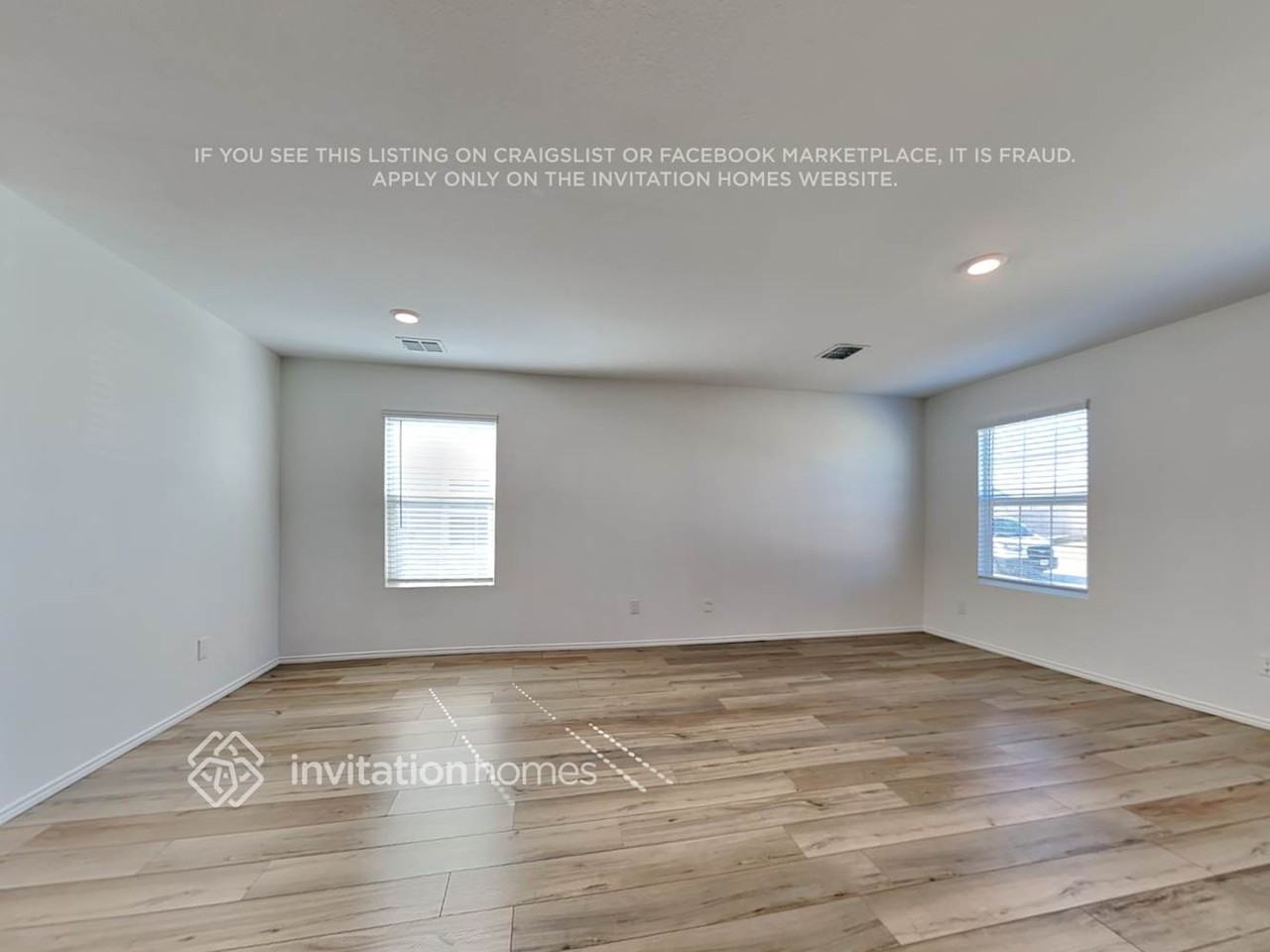 3068 Wallace Wells Court - Photo 4 of 19