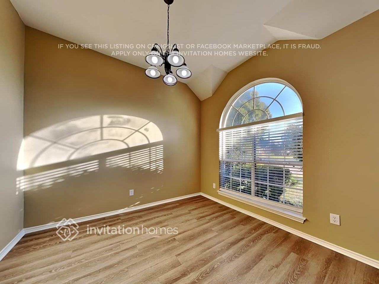 304 Stringer Dr - Photo 6 of 20