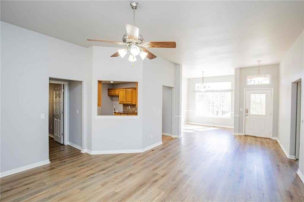 41 May Ln - Photo 5 of 27