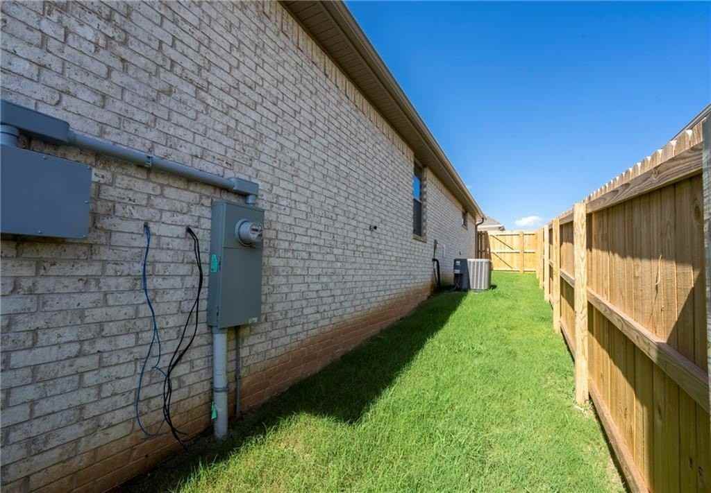 4300 Sw Adams Rd - Photo 6 of 26