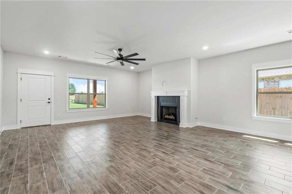 28 W Gilpin St - Photo 4 of 25