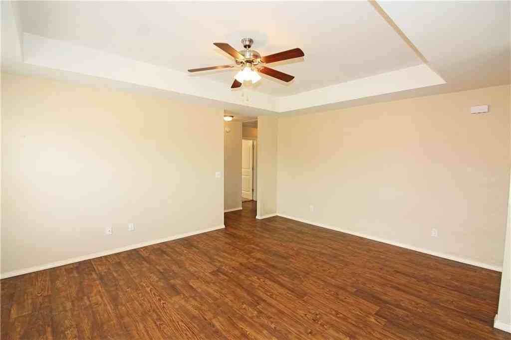 243 Sage St - Photo 6 of 21