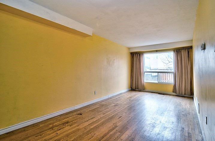 174 Wright Cres #1 - Photo 7 of 14