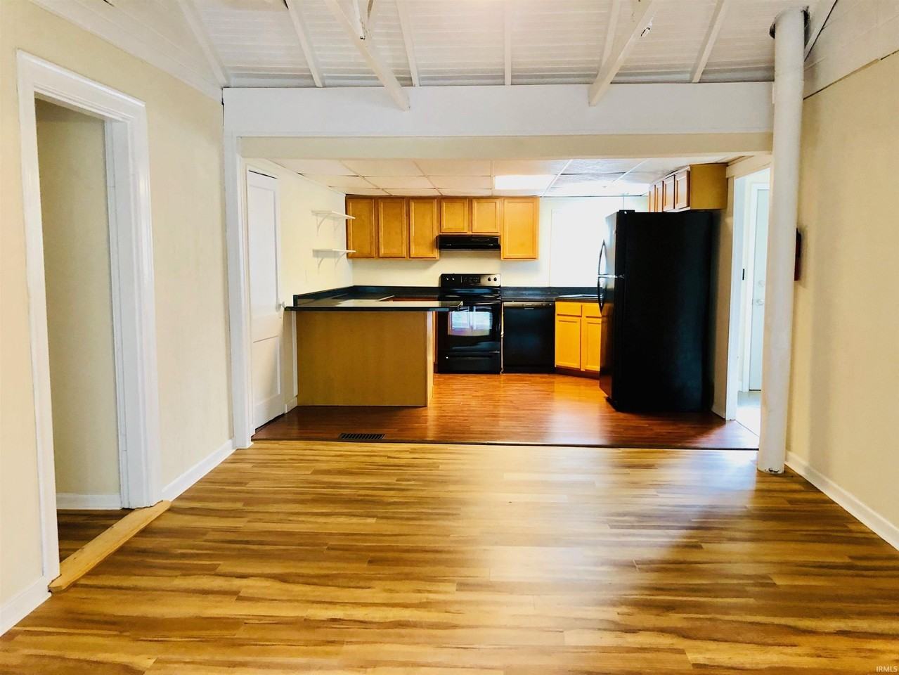 613 S Highland Ave - Photo 6 of 12