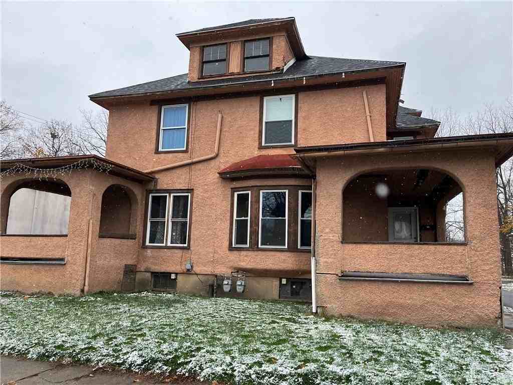 412 Walnut St - Photo 2 of 10