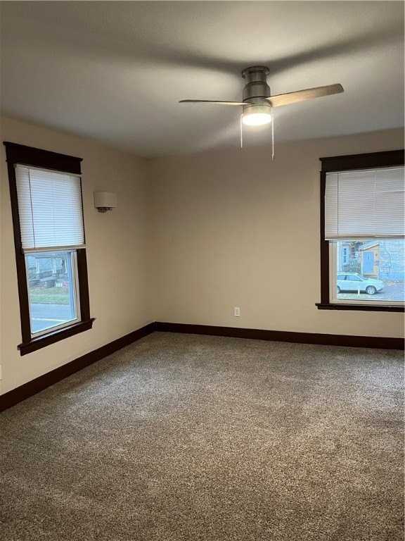 412 Walnut St - Photo 5 of 10