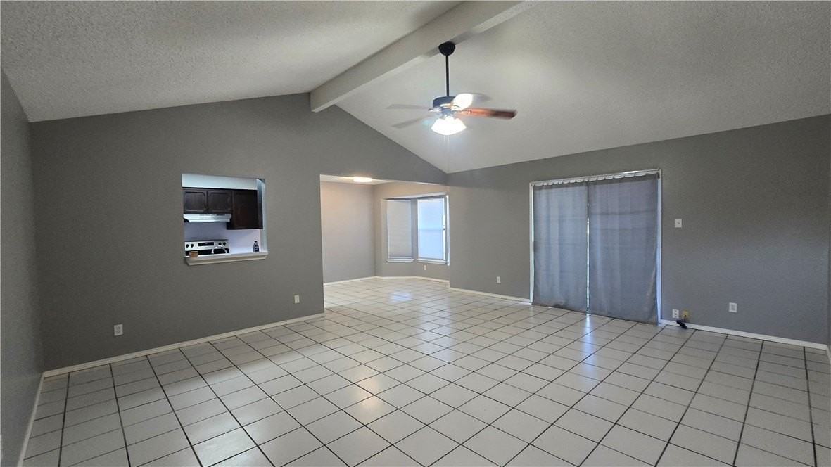 9562 Goldfinch Cir - Photo 4 of 27