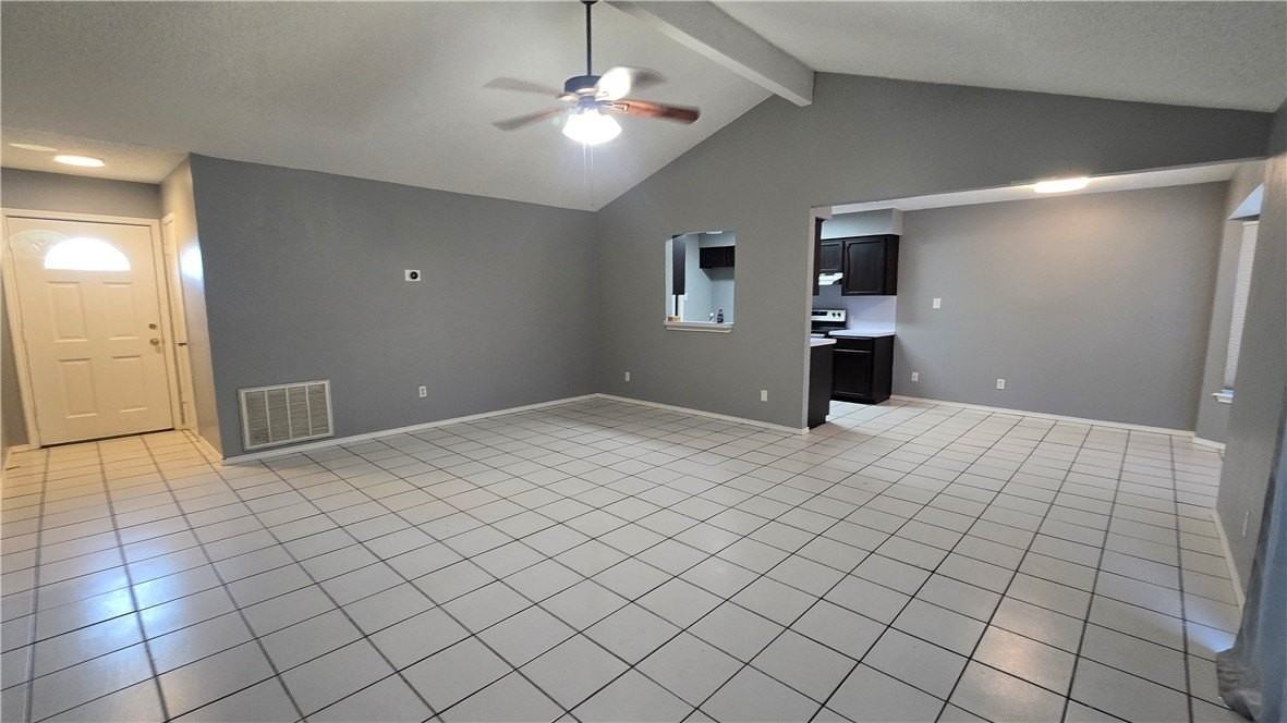 9562 Goldfinch Cir - Photo 5 of 27