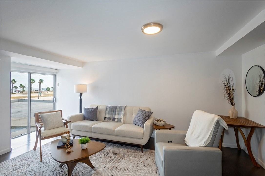 520 S Chaparral St Apt 202 #202 - Photo 3 of 16