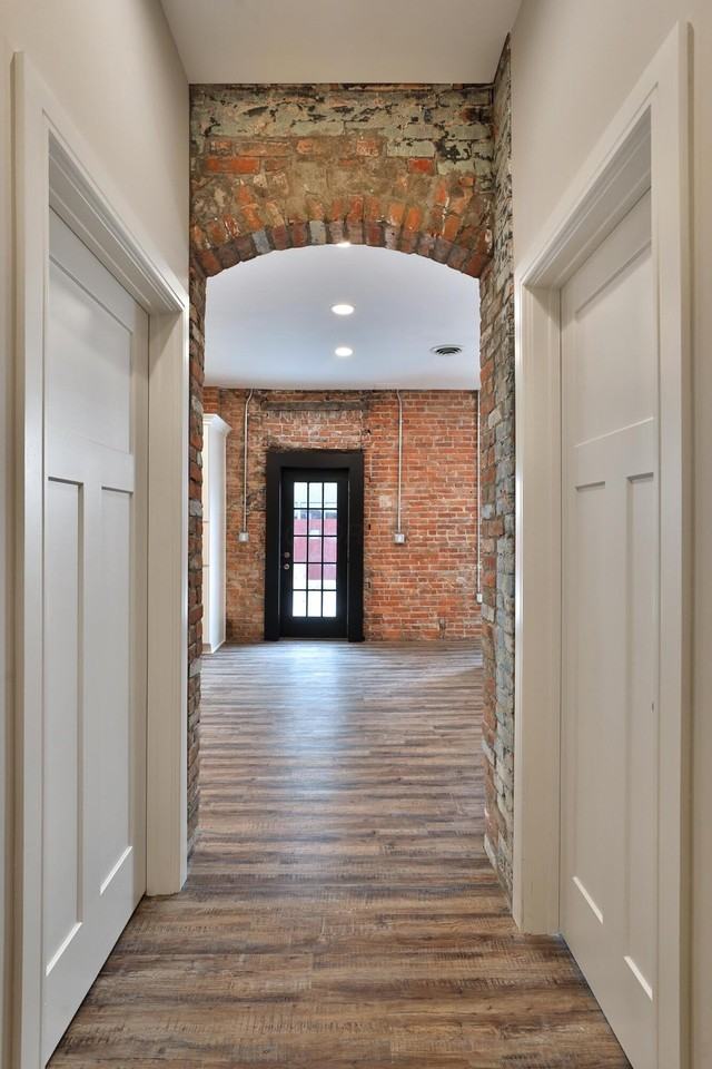 370 S Washington Ave - Photo 3 of 50