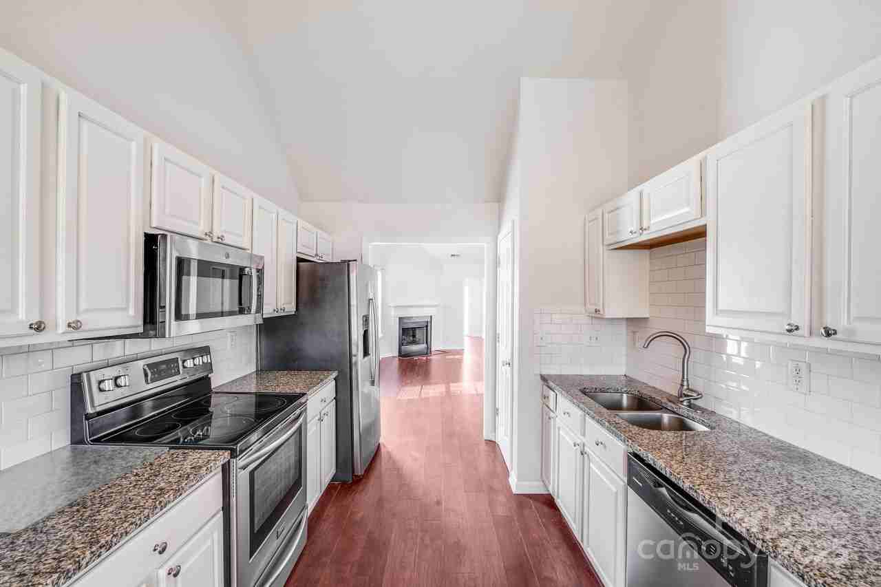 1427 Jabbok Pl Nw - Photo 3 of 30