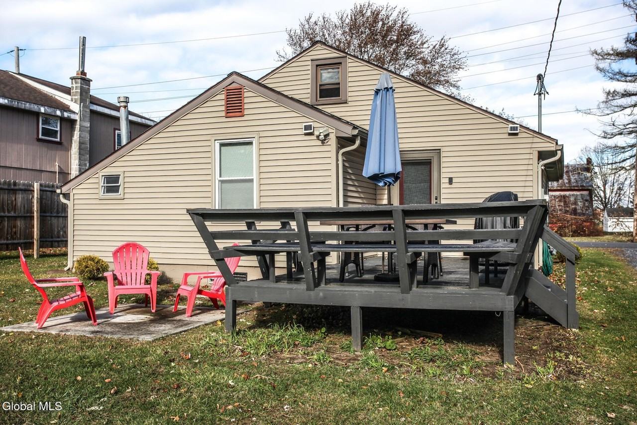 10 Newark St - Photo 7 of 29