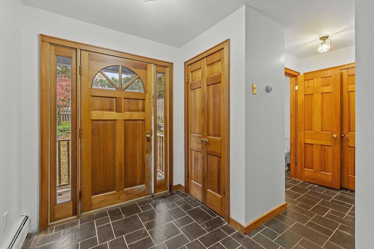 14 Clearview Terrace - Photo 3 of 36