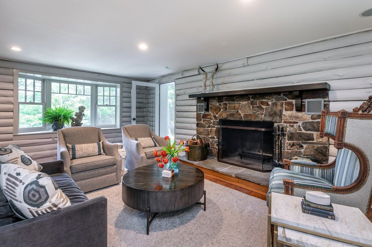 102 Westwoods Road 1 - Photo 3 of 24