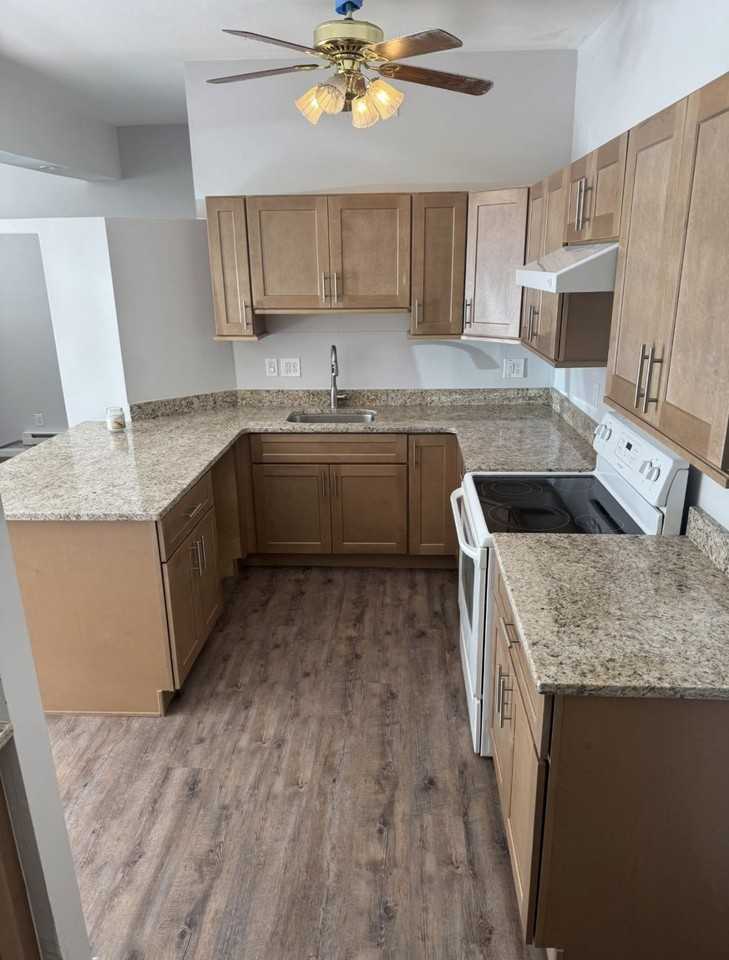 131 Naugatuck Ave #B - Photo 4 of 6