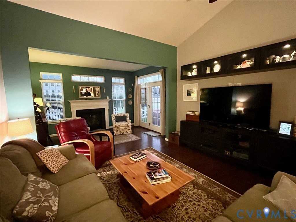 3103 Abruzzo Place - Photo 4 of 12