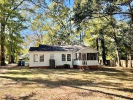 featured image of 413 S Pontiac