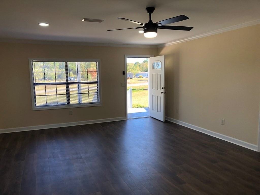 2016 Iris Rd - Photo 3 of 23