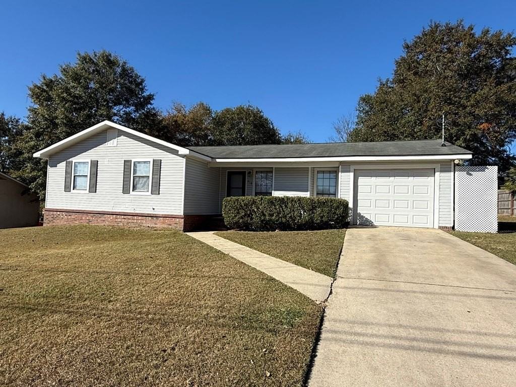 918 Capstone Dr - Photo 2 of 25