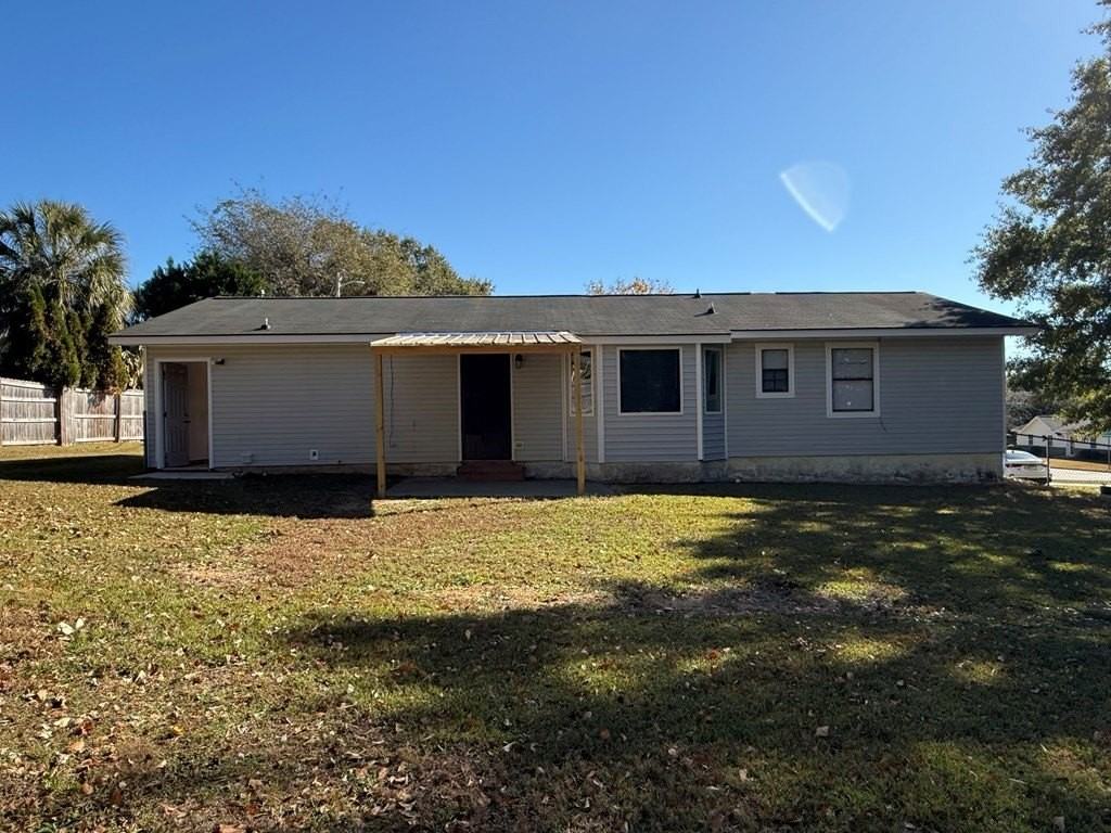 918 Capstone Dr - Photo 6 of 25