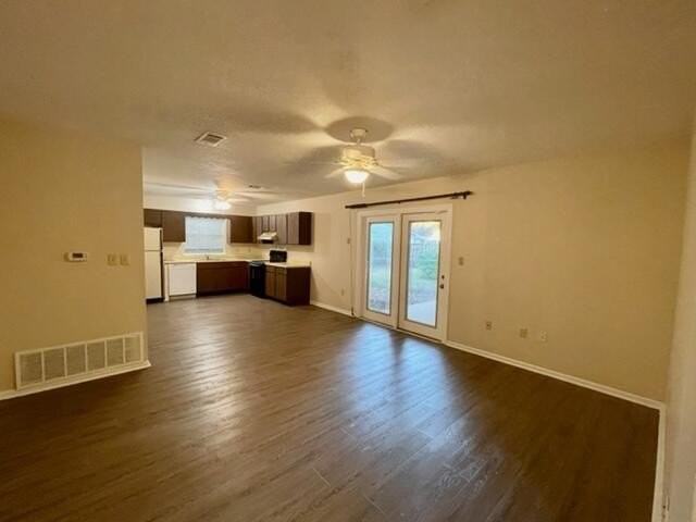 36 10th St - Photo 4 of 22