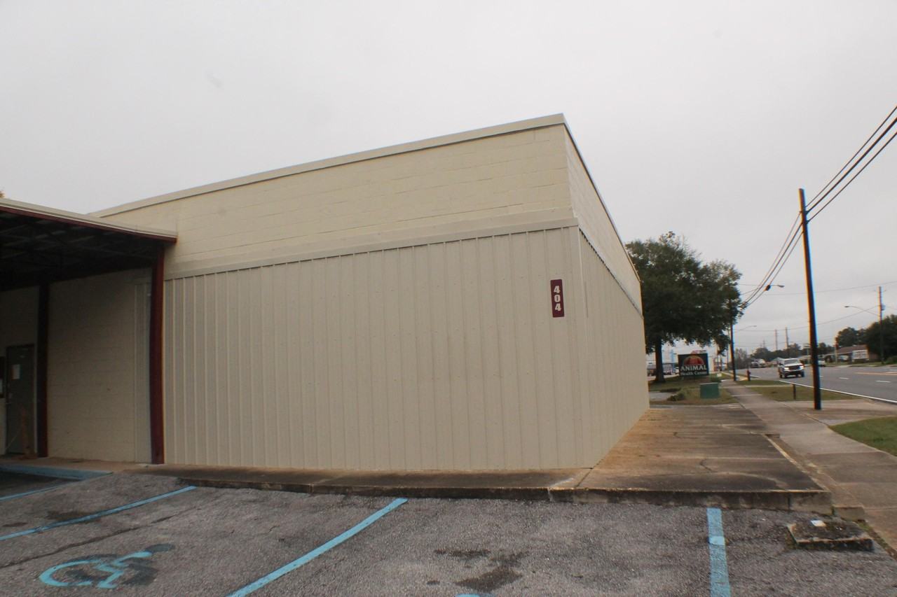 404 W James Lee Blvd - Photo 3 of 14