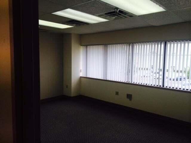 634 Anchors St Nw - Photo 5 of 13