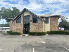 featured image of 638 N Ferdon Blvd