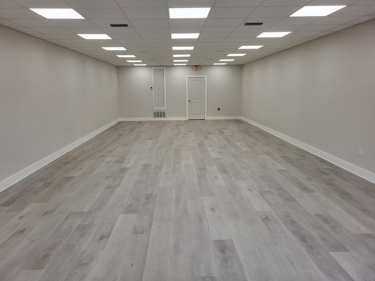 284 Eglin Pkwy Ne - Photo 2 of 5