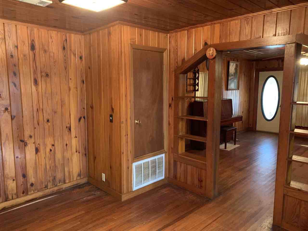 5198 Ray Street - Photo 4 of 23