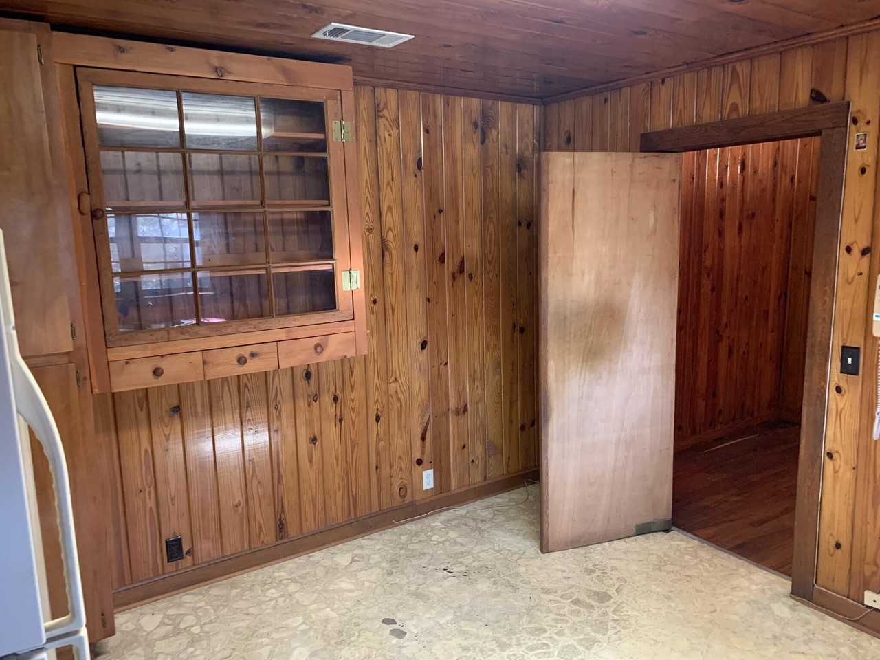 5198 Ray Street - Photo 7 of 23