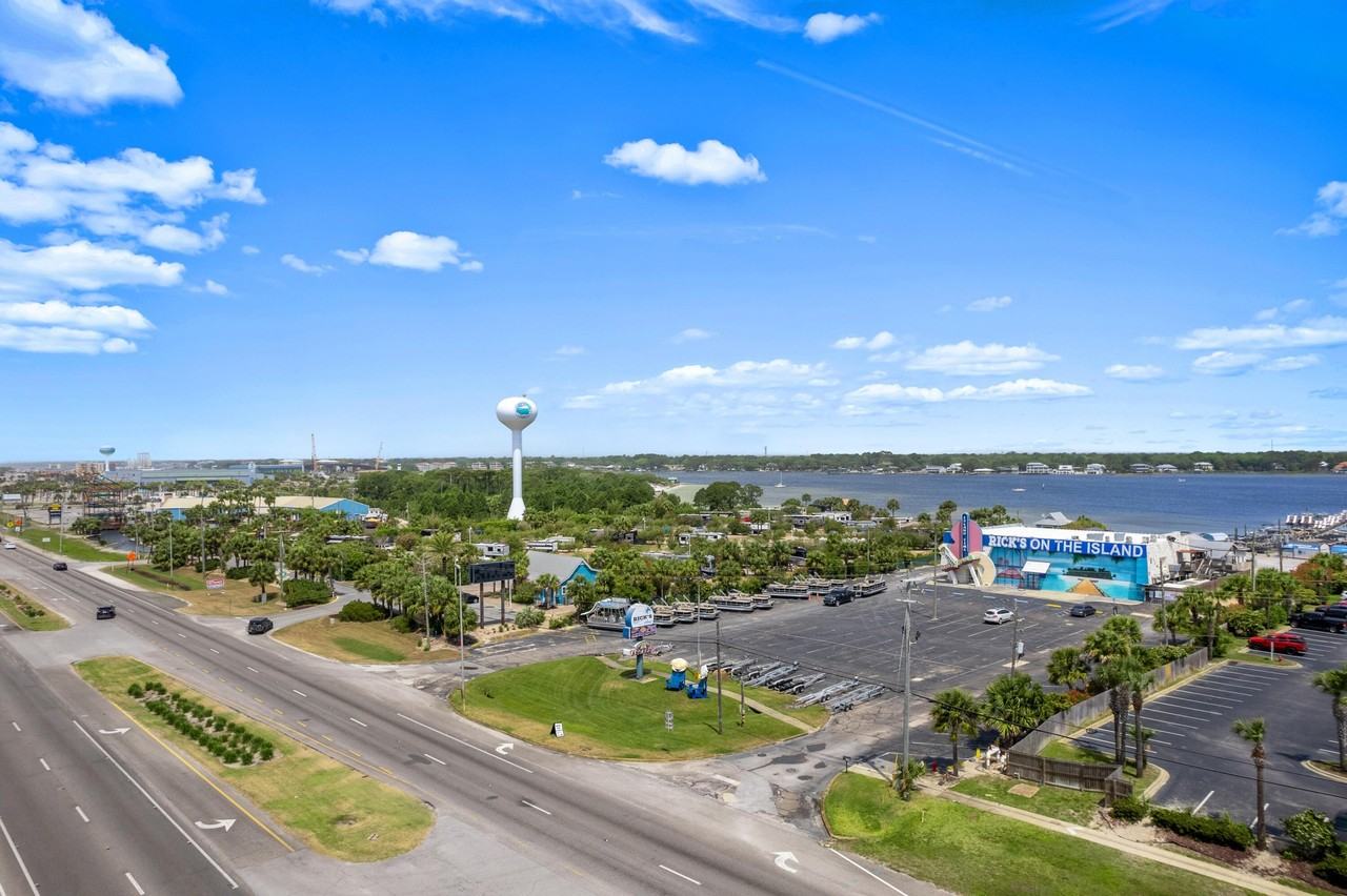 1318 Miracle Strip Pkwy Se - Photo 2 of 19