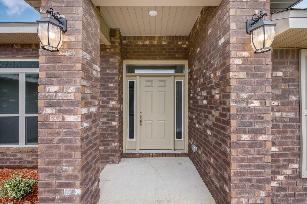 2107 Queen St - Photo 4 of 48