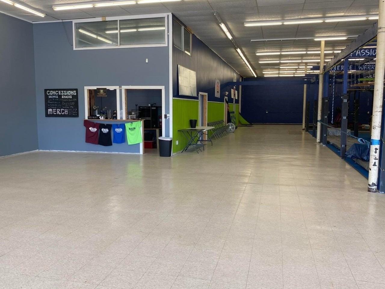 410 W James Lee Blvd - Photo 4 of 15