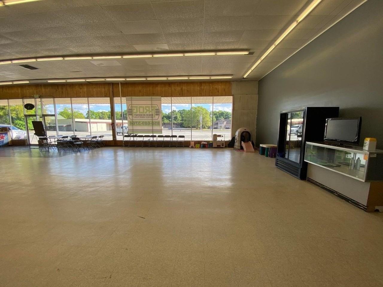 410 W James Lee Blvd - Photo 7 of 15