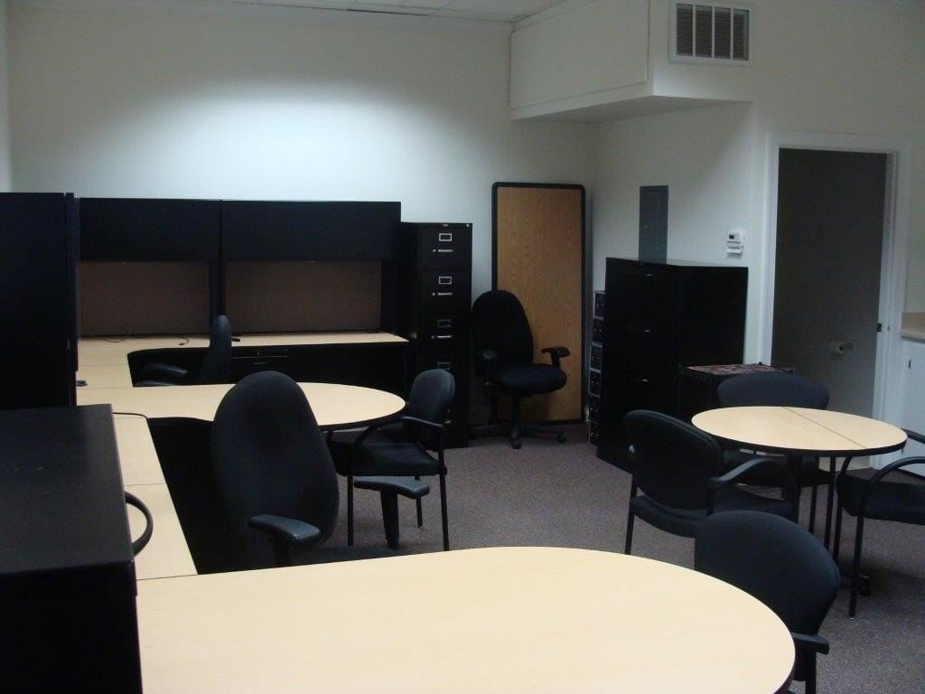 137 S John Sims Pkwy Unit 141c #141C - Photo 4 of 11