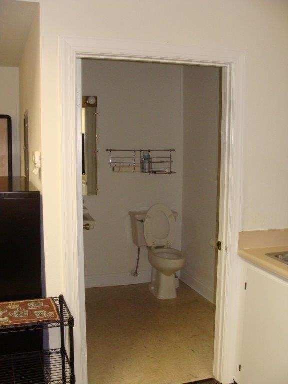 137 S John Sims Pkwy Unit 141c #141C - Photo 6 of 11