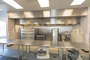 featured image of 101 Business Centre Dr Unit B #B