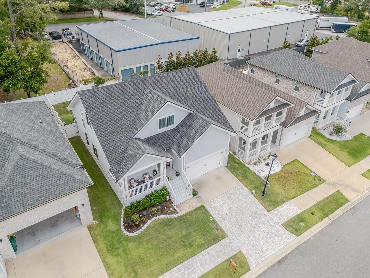 409 Hideaway Ln - Photo 2 of 50