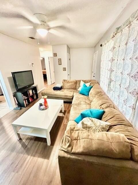 423 John King Rd - Photo 5 of 24