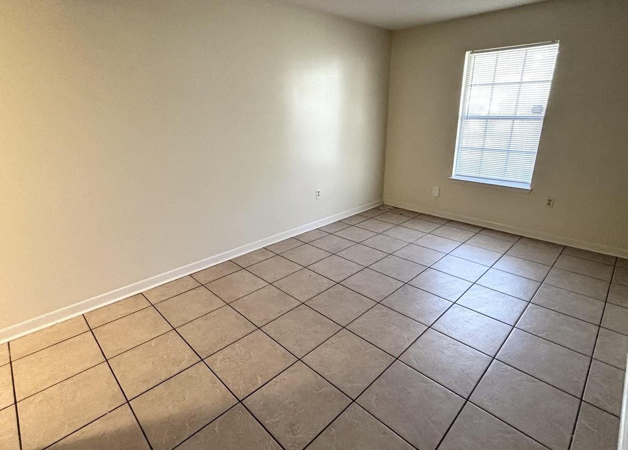 705 Terrance Court #C - Photo 3 of 10