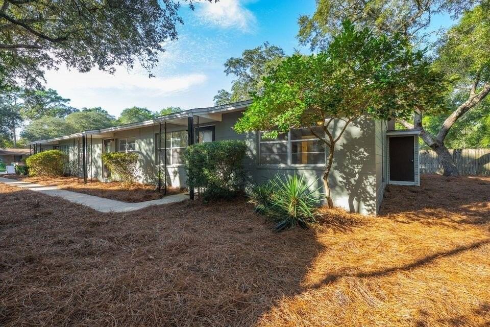 1013 Holton Avenue #3 - Photo 3 of 20