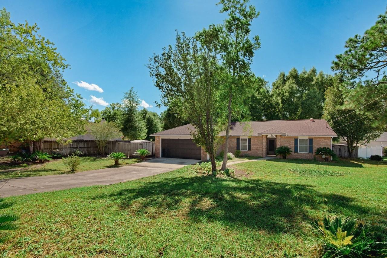 1218 Ego Drive - Photo 2 of 26