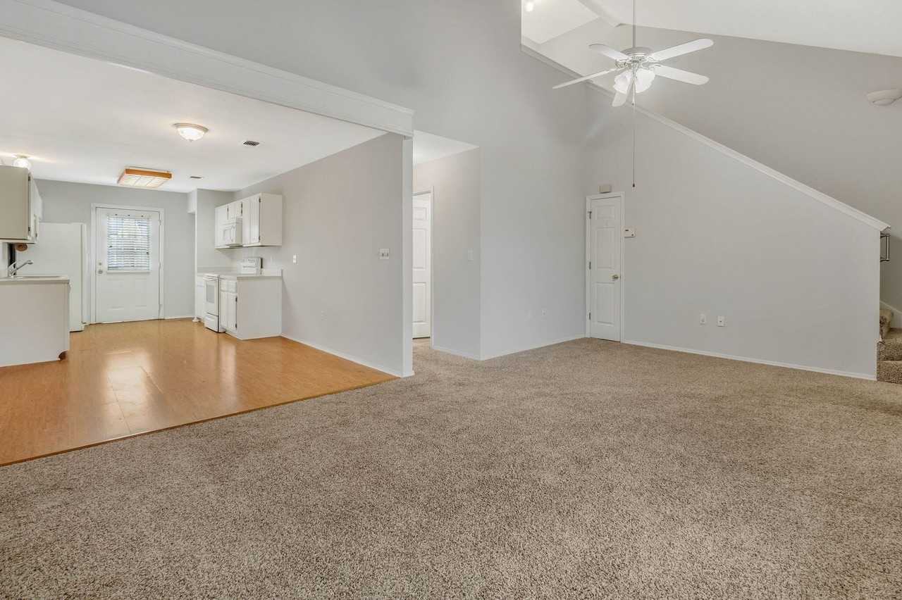 1828 Sod Dr - Photo 3 of 29