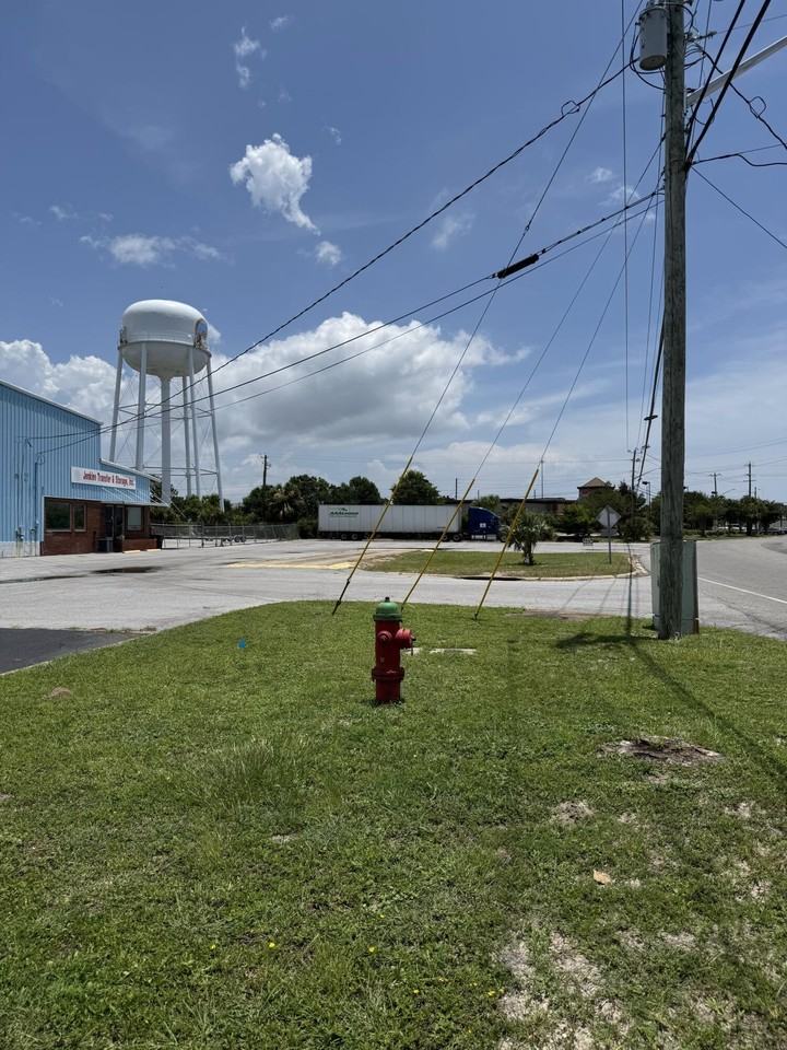 627 Anchors St Nw - Photo 3 of 22