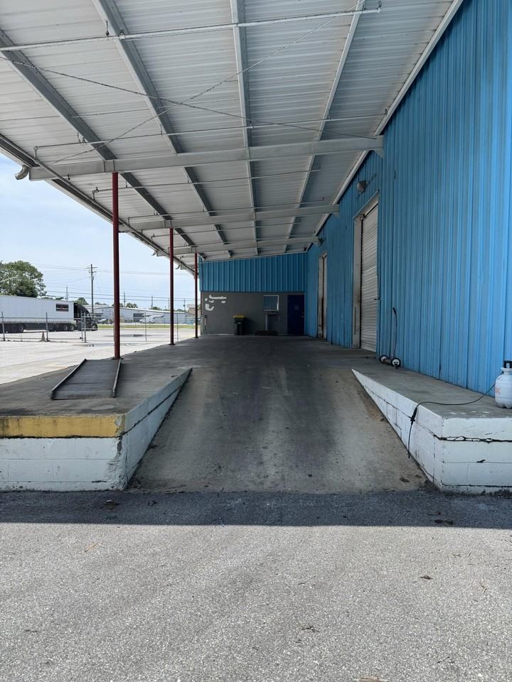 627 Anchors St Nw - Photo 7 of 22