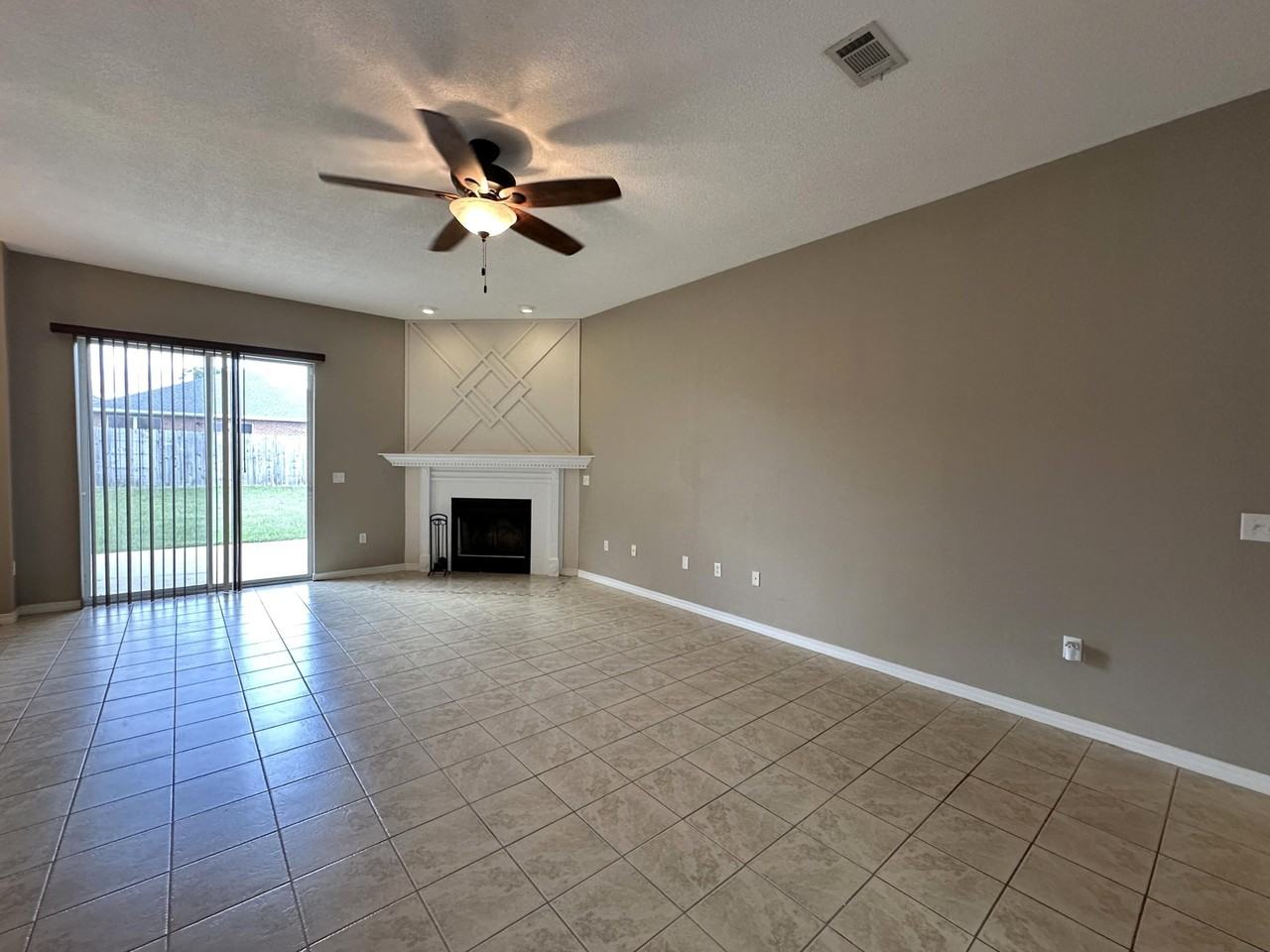 3077 Border Creek Drive - Photo 3 of 33