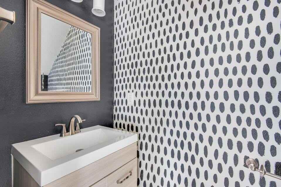 113 Scranton Street - Photo 6 of 23