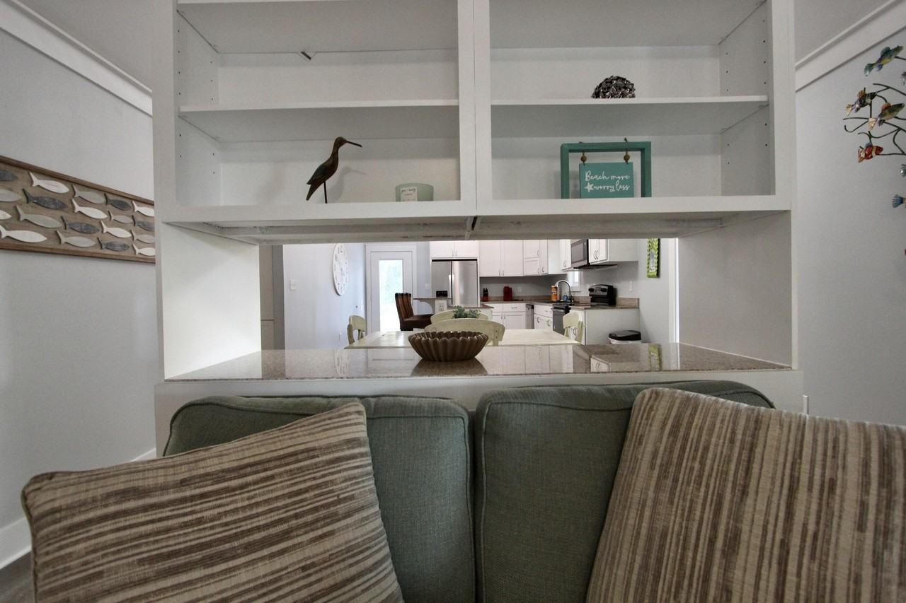 8 Sally Ln - Photo 6 of 29