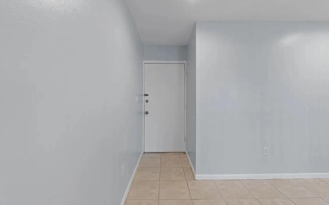 408 Marshall Court #5 - Photo 4 of 24